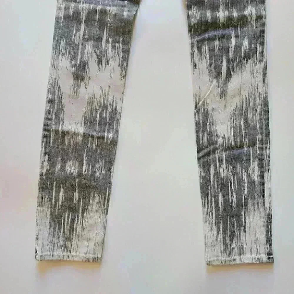 Vince Dylan Beat Down White Gray Coated Denim Skinny Jeans Stretch 24